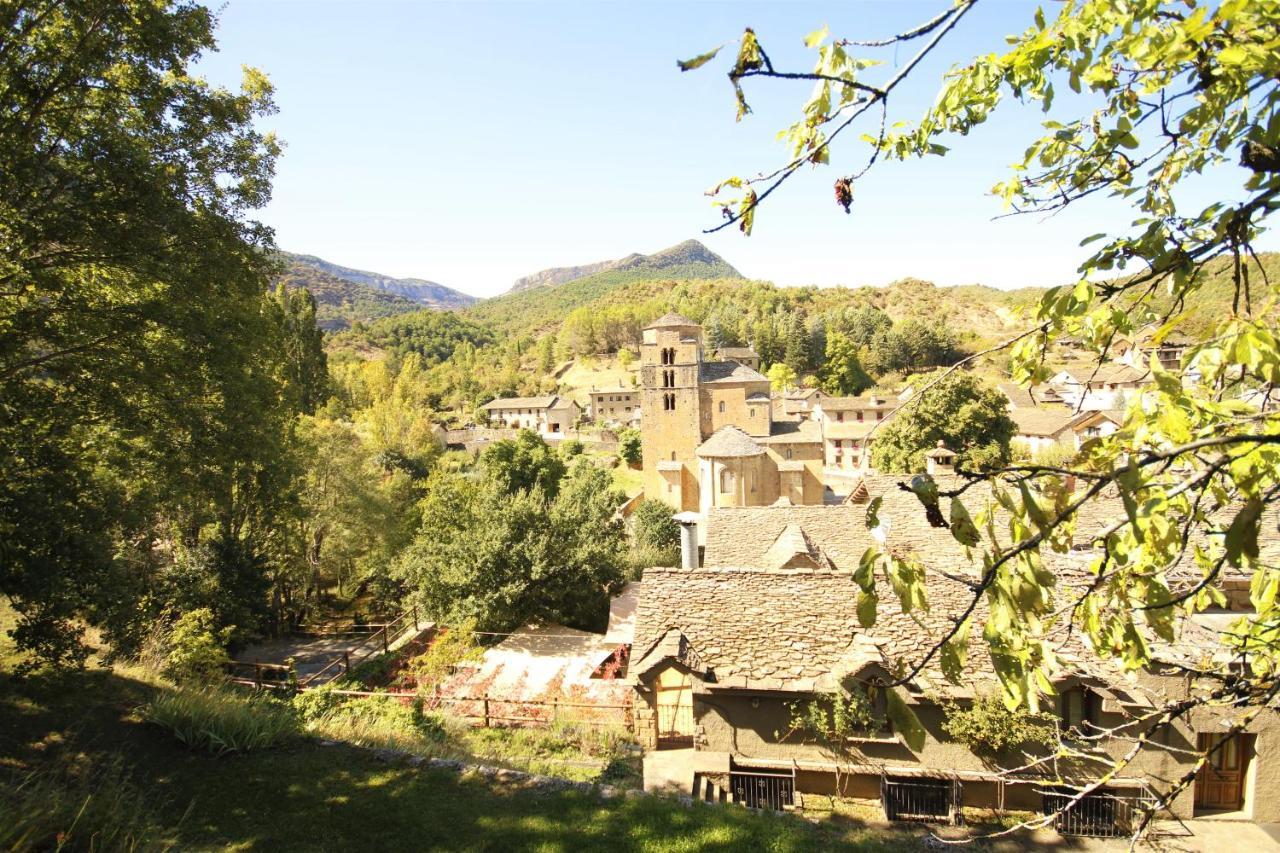 Hotel Rural El Mirador De Los Pirineos 산타크루즈드라세로스 외부 사진