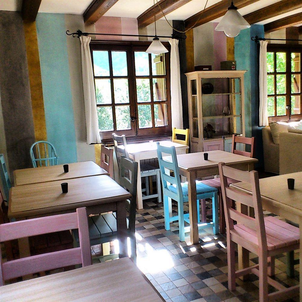 Hotel Rural El Mirador De Los Pirineos 산타크루즈드라세로스 외부 사진