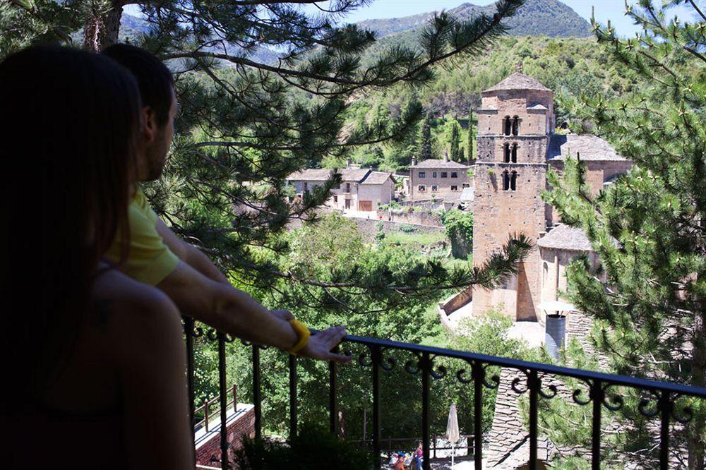 Hotel Rural El Mirador De Los Pirineos 산타크루즈드라세로스 외부 사진