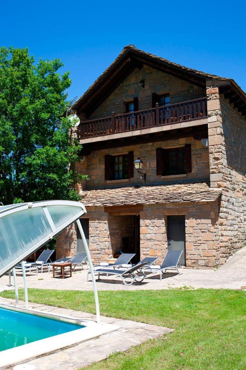 Hotel Rural El Mirador De Los Pirineos 산타크루즈드라세로스 외부 사진